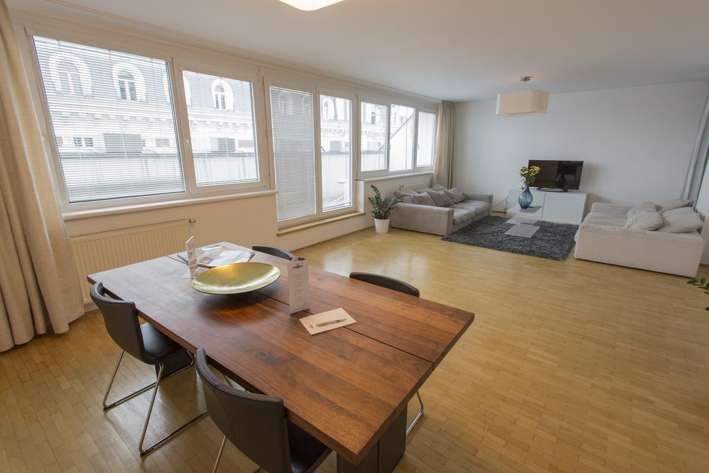 Starlight Suiten Hotel Renngasse Виена Екстериор снимка