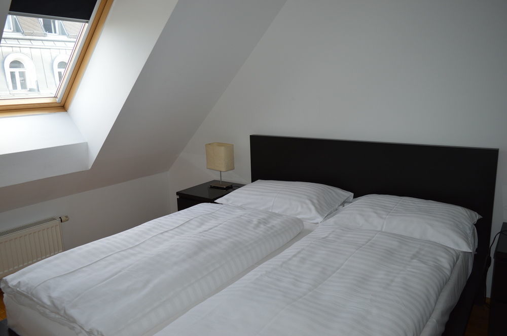 Starlight Suiten Hotel Renngasse Виена Екстериор снимка