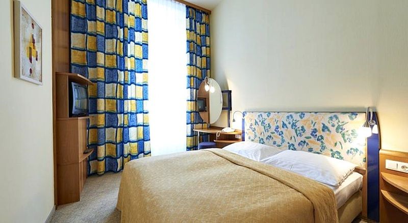 Starlight Suiten Hotel Renngasse Виена Екстериор снимка